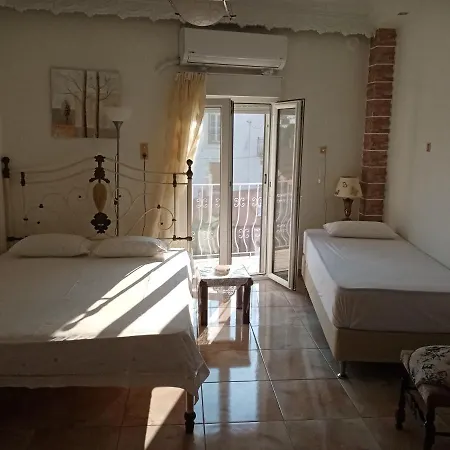 Villa Anna Tríkeri Exteriér fotografie